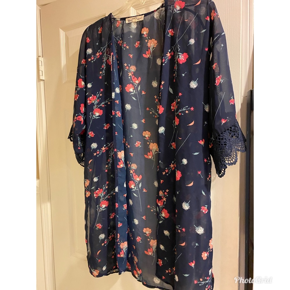 Cardigan, from wallflower, small, great condition.